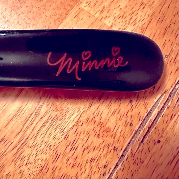 Disney Minnie Mouse Head Shape Ceramic Spoon Rest Name BRAND NEW!! - Picture 3 of 4